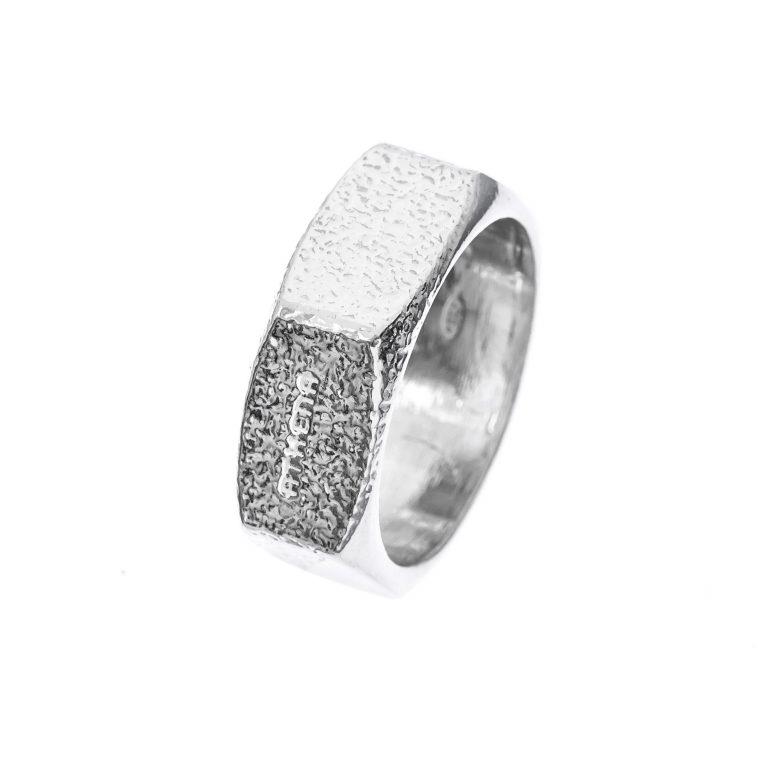URBAN &ndash; ANELLO UOMO IN ARGENTO NATURALE - ATHENA 